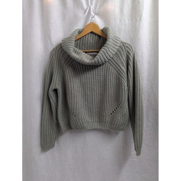 moon & madison Sweaters - Moon & Madison Green gray Chunky Knit Cropped Turtleneck Sweater Women’s Sm SW7